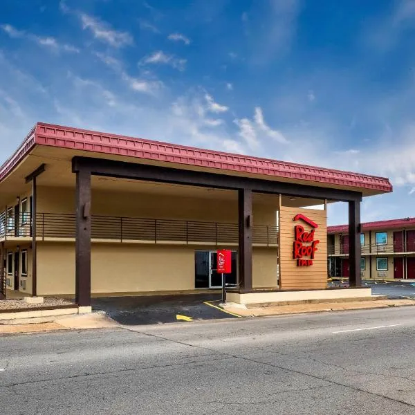 Red Roof Inn Fort Smith Downtown, hotelli kohteessa Roland