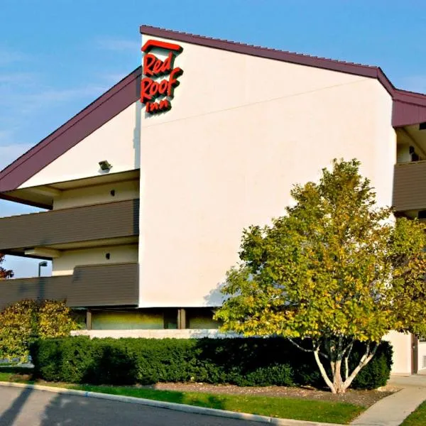 Red Roof Inn Asheville - Biltmore West、Sandymushのホテル