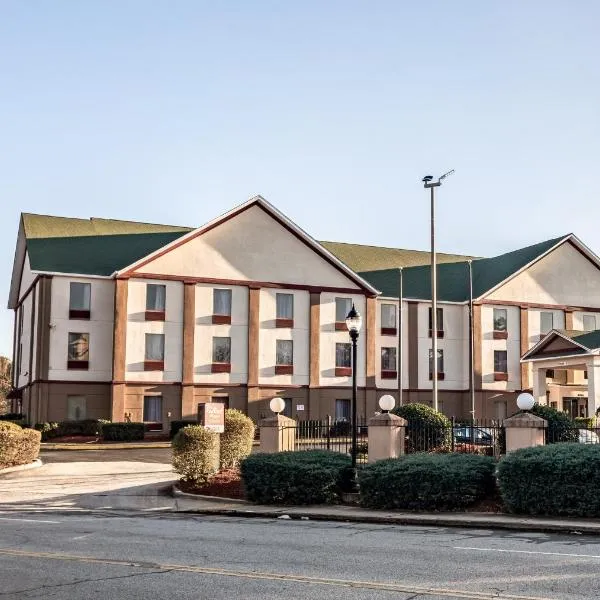 Red Roof PLUS+ & Suites Atlanta Airport South, hotel a Union City