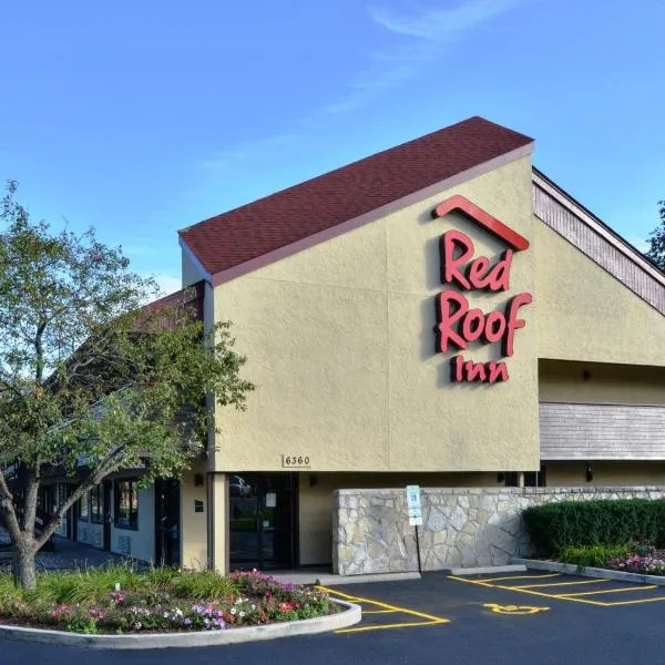 Red Roof Inn Milwaukee Airport, hotel di Oak Creek