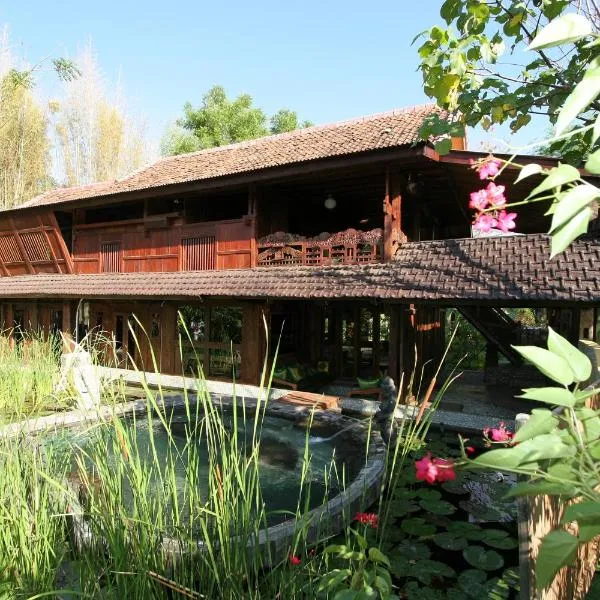 Hotel Pondok Sari Beach & SPA Resort, khách sạn ở Pemuteran