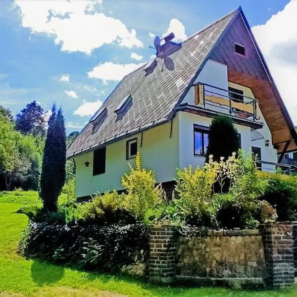 Chata Mraveneček, hotel in Lipova Lazne