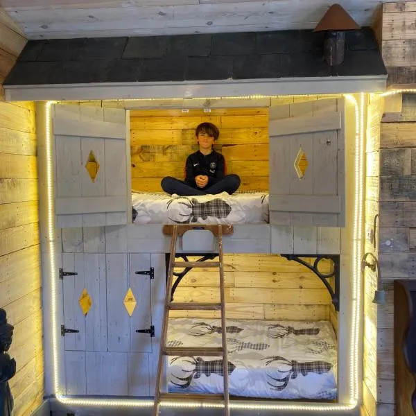 Willow Court Farm Studio East & Petting Farm, 8 mins to Legoland & Windsor, 15 mins to Lapland UK, hotel in Windsor