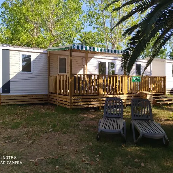 Mobile Homes by KelAir at Playa Montroig Camping Resort, hotel v destinaci Tarragona