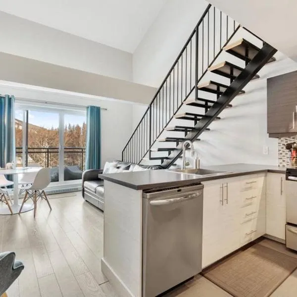 INITIAL - FOREST FRIENDS - Mont-Sainte-Anne, מלון בבופרה