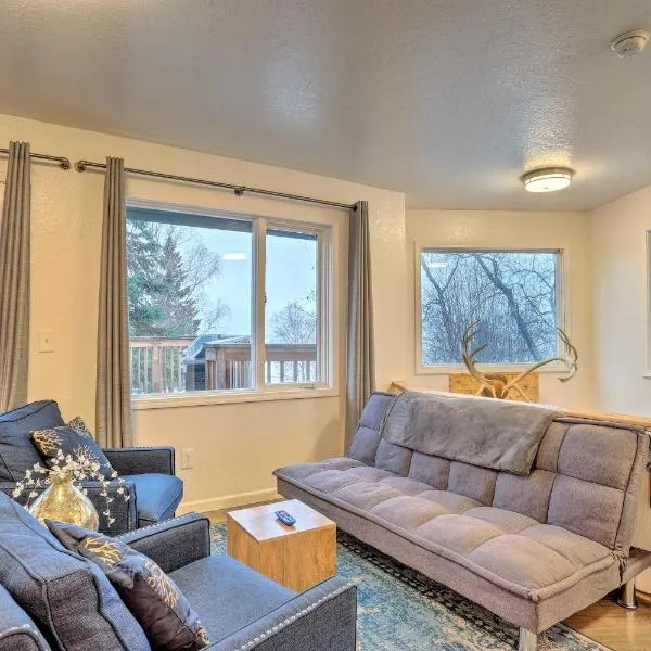 Coastal-View Apartment Near Downtown Anchorage!, hotel in Anchorage