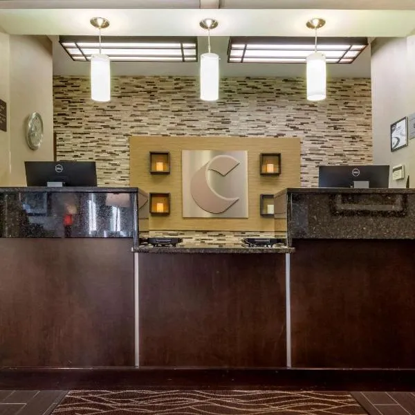 Comfort Inn & Suites Butler, hotel en Butler