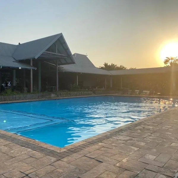 Sands Beach Simbithi Eco Estate Luxury Villa, hotel in Ballito