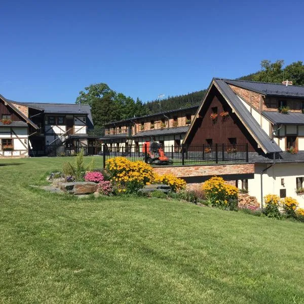 Kazmarka, hotel a Malá Morávka