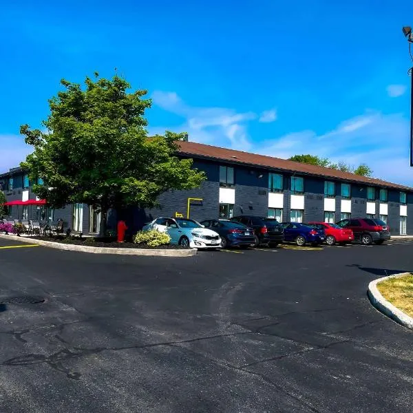 コンフォート イン ベルヴィル（Comfort Inn Belleville）、ベルビルのホテル