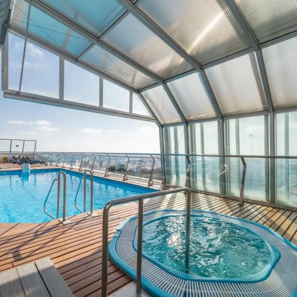 ARTIEM Capri, hotel Mahónban