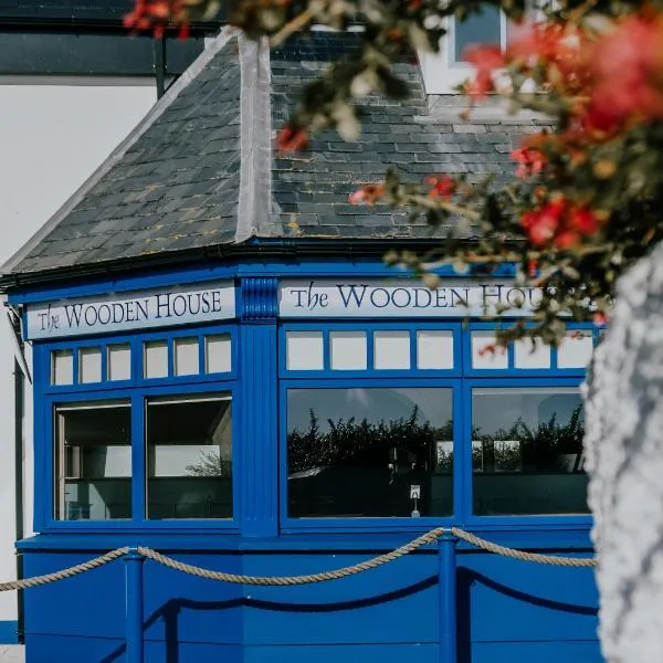 The Wooden House - Room Only Accomodation, hotel v destinaci Kilmore Quay