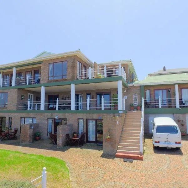 Amzee Bokmakierie Guest House, hótel í Dana Bay