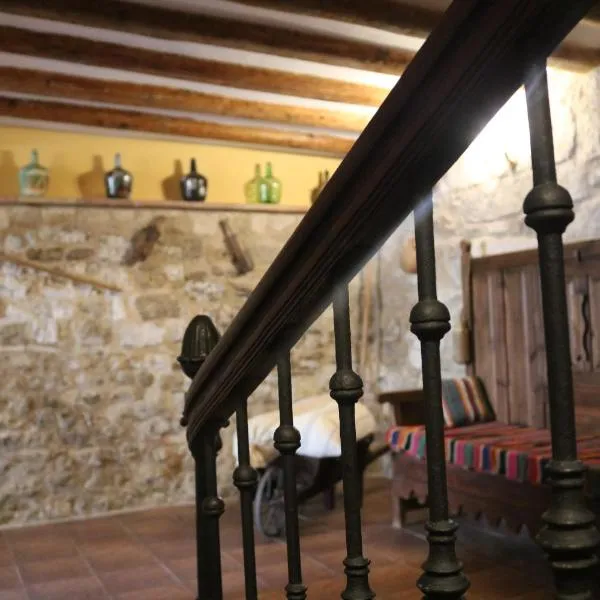 Casa rural tres regiones, hotel v destinaci Ontiñena