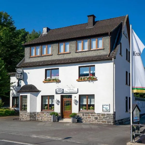 Zum Lindenbaum, hotel en Oberveischede