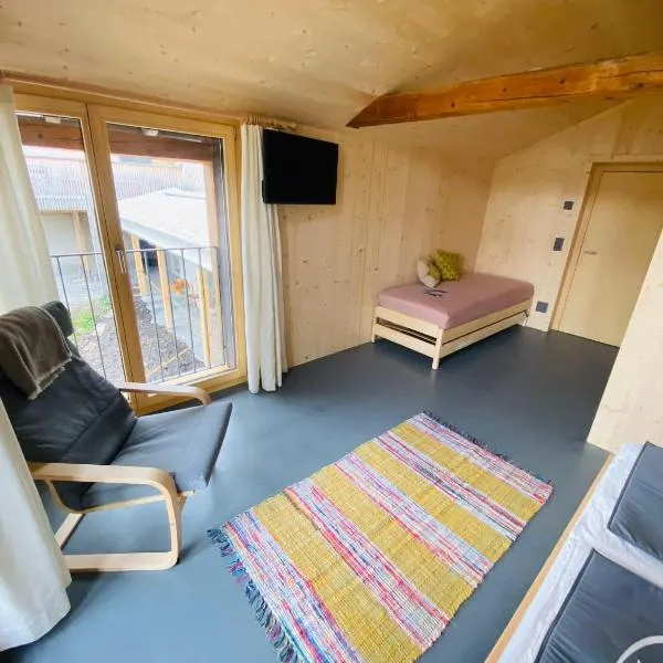 ViVa B&B Urmein, hotel en Urmein