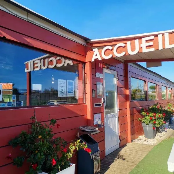 Hôtel Acajou – hotel w Argelès-sur-Mer