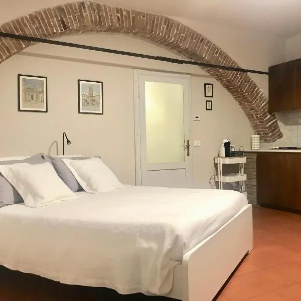 La Casa nel Vicolo, hotell i Altopascio