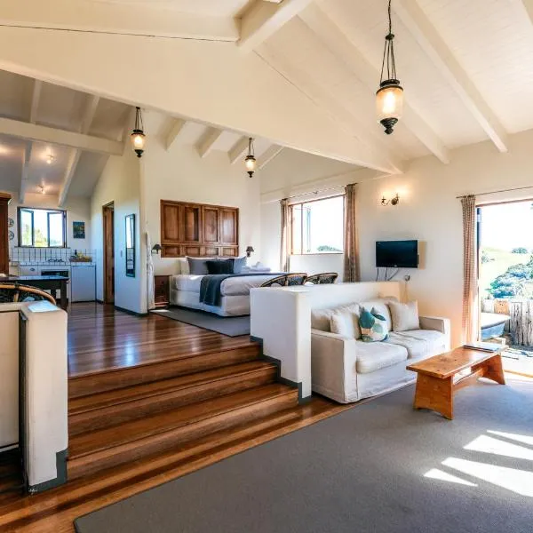 The Loft at Cypress Ridge Estate - Stay Waiheke, hotel v destinaci Onetangi