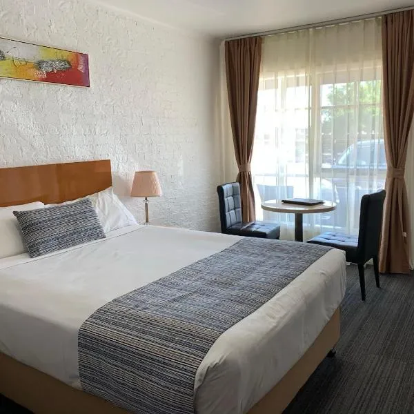 Swaggers Motor Inn, מלון ביאס