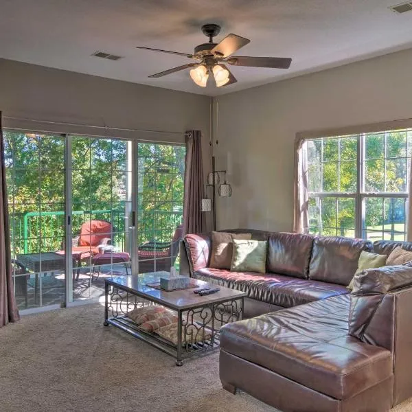 Resort Condo with Patio, 5 Mi to Branson Landing!, hotel in Branson