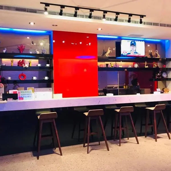 Travel Light Hotel, hotel in Puli