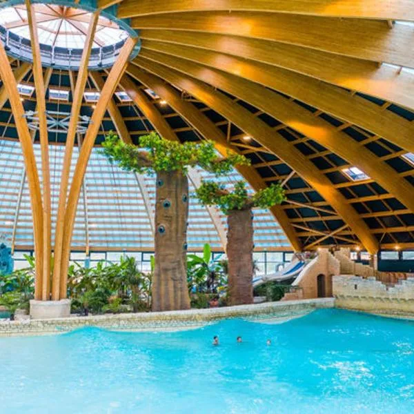 Mobile Homes by KelAir at Camping Domaine des Ormes, hotel a Dol-de-Bretagne