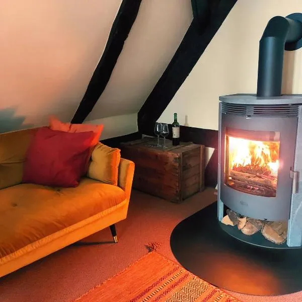 Historische Ferienwohnung mit Kamin in Lich – hotel w mieście Lich