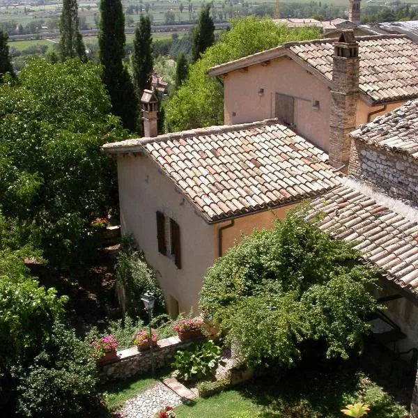 Agriturismo I Mandorli, hotel v destinaci Trevi