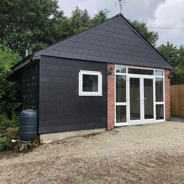 Our Wendy House, hotell i Milton Damerel