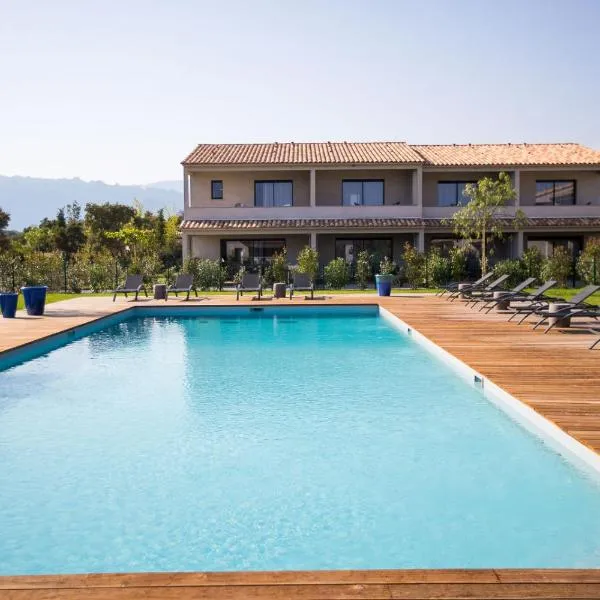 Résidence Saint Cyprien plage, hotel v destinácii Porto-Vecchio
