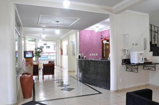 Hotel Carolina 2 - próximo a Universidade de Uberaba uniube - ao Aeroporto Fórum De uberaba - hospital Mario Palmeirio ao Hospital São Marcos e hospital Regional - Foto 5