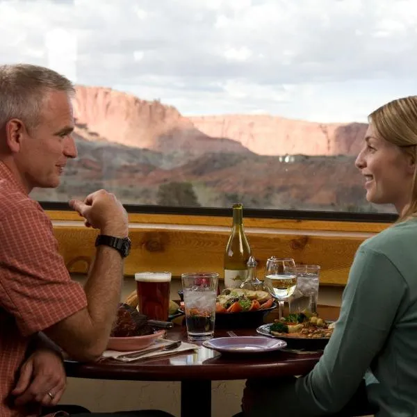 The Rim Rock Inn, hotel Torreyben