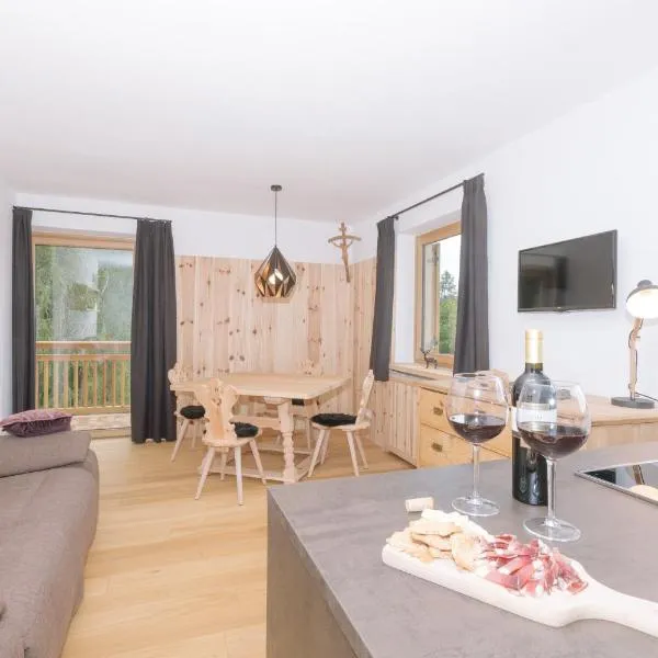 Ferienwohnung Berg Wieserhof, hotel v destinaci Aldino