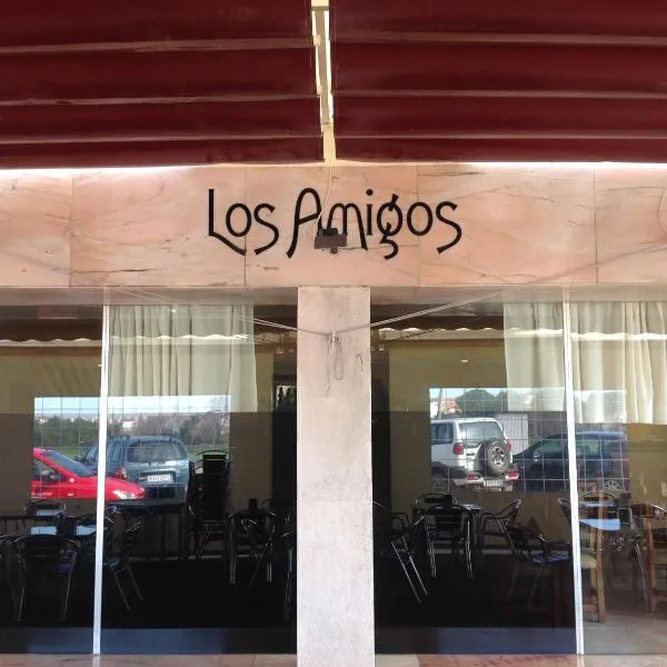 Hostal Los Amigos, hotel v destinaci Olivenza