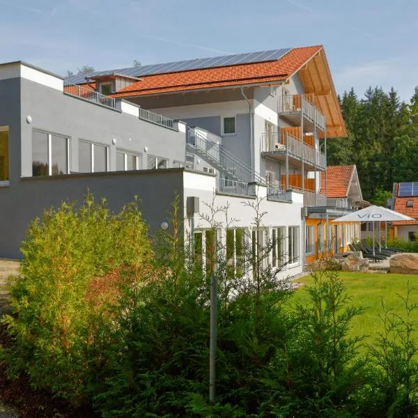 Wellnesshotel deine Auszeit, Adults only, hotel v destinaci Achslach