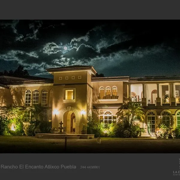 Hotel Esmeralda, hotel in Tochimilco