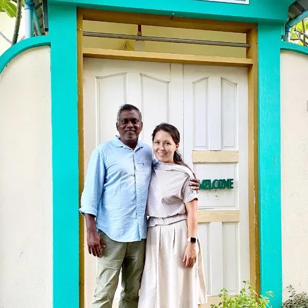 Three Hearts Guesthouse and Villas, hotel v destinaci Fulhadhoo