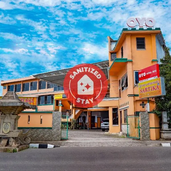 Super OYO 2855 Sartika Hotel Pati, готель у місті Pati