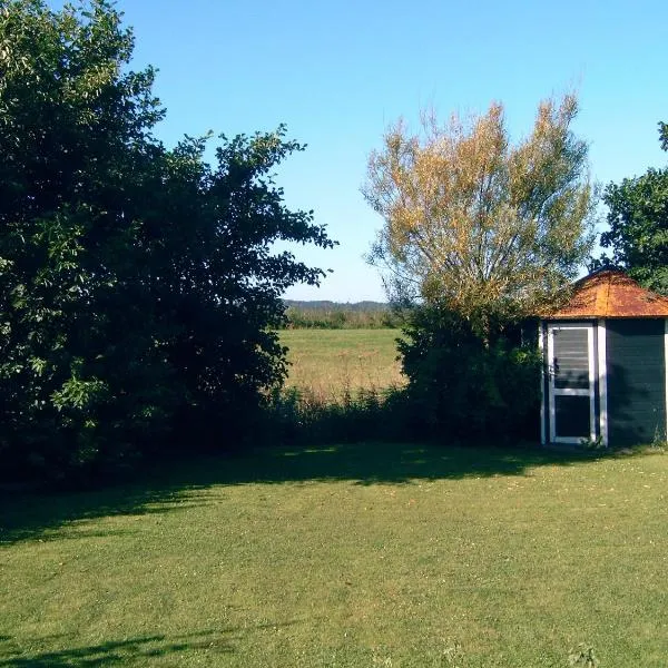 Ferienhaus Lisakowski, ξενοδοχείο σε Warmenhuizen
