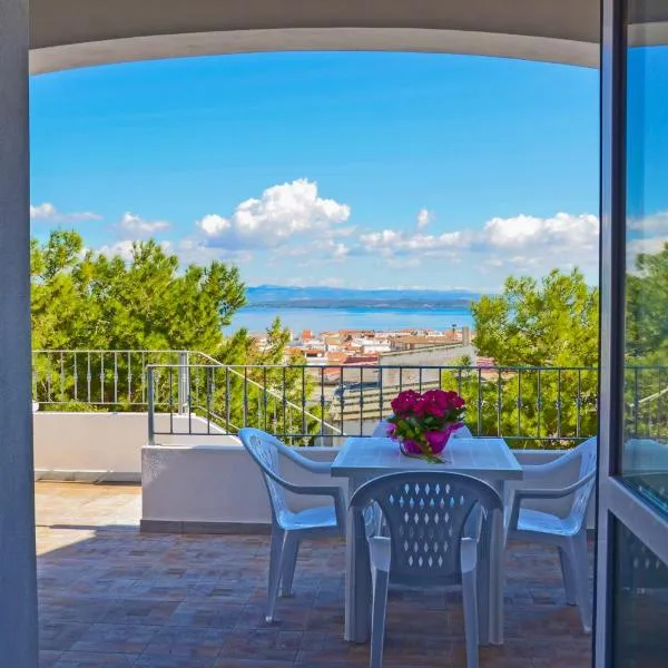 Residence Fior di Sulcis, hotel Calasettában