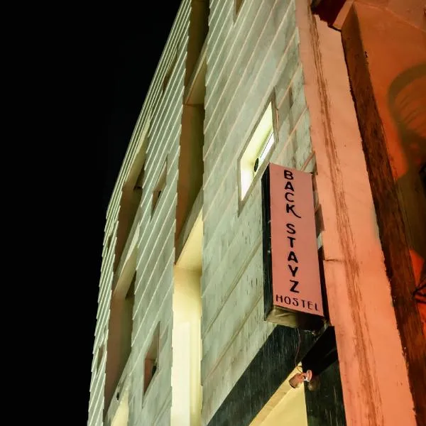 Back Stayz Hostel photo 2
