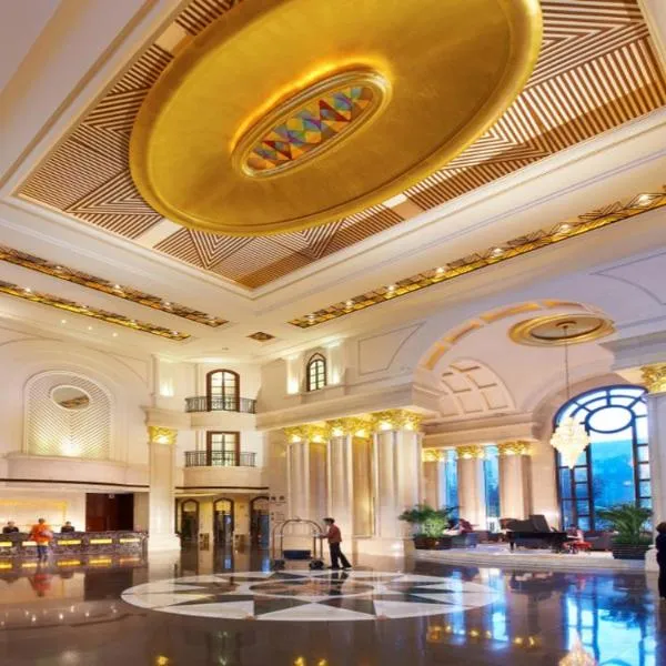 Crowne Plaza City Center Ningbo, an IHG Hotel - Near Ningbo Railway Station, hotel v destinaci Ning-po