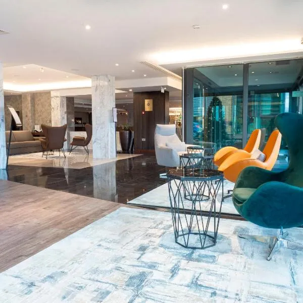 Crowne Plaza London - Kingston by IHG、キングストン・アポン・テムズのホテル