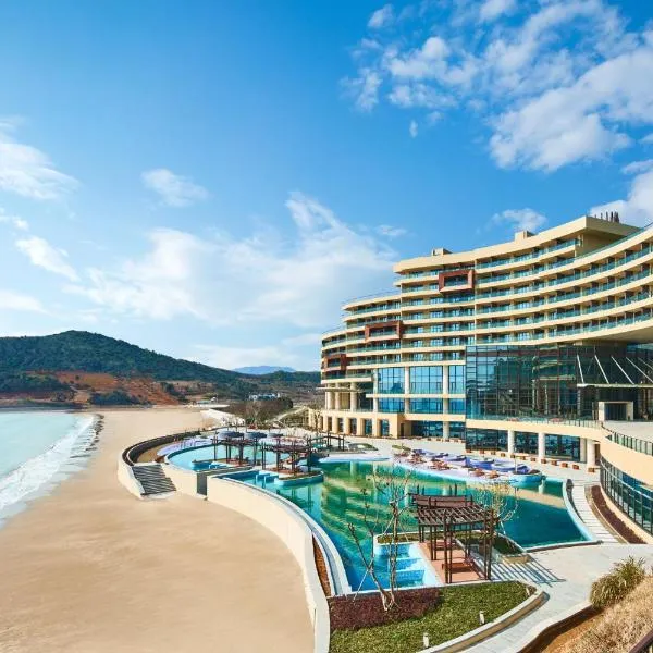 Crowne Plaza Ningbo Xiangshan Sea View by IHG, hotel in Xiangshan
