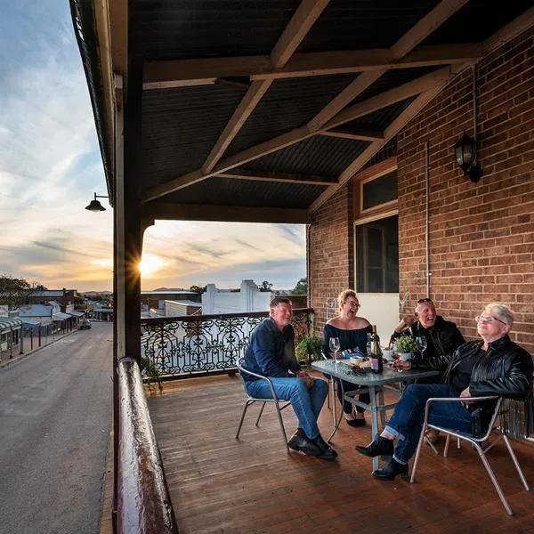 Commercial Travellers House, hotel Gulgongban