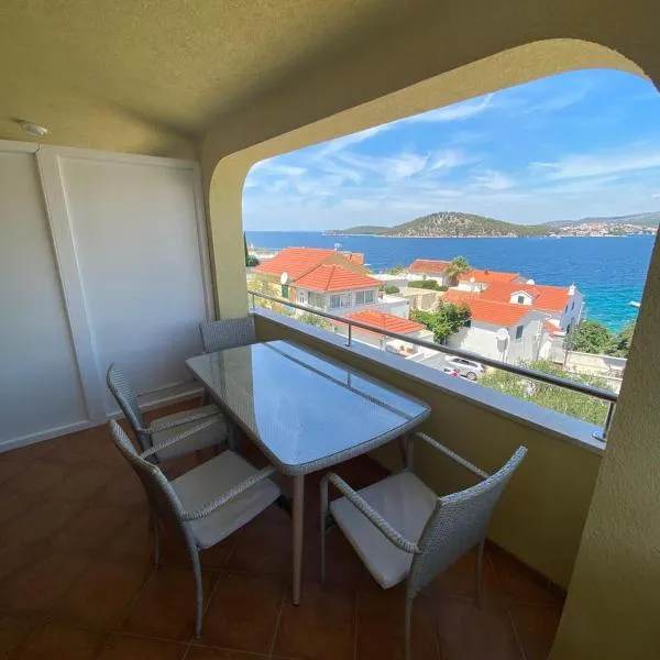 Apartments Viktor, hotel v destinaci Ražanj