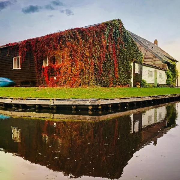 Gieters Gruttertje, Vintage stay in the village centre, hotel em Giethoorn