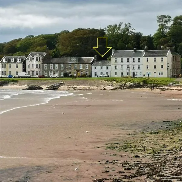 Beside the Bay, hotell sihtkohas Millport