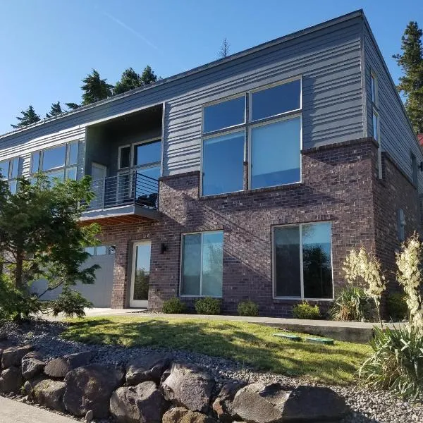 Hood River Mountain View House, hótel í Snowden